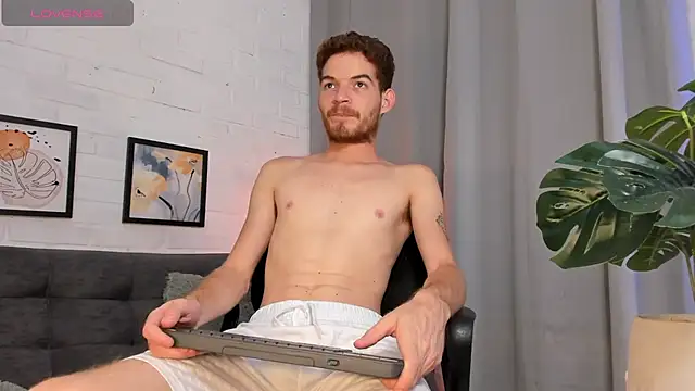 MATEO HUNTER online show from 11/03/25, 03:01