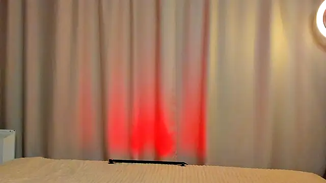 Snapshot of -CamillaStar- chatting on 10/16/25, 09:01 -CamillaStar- online show from 10/16/25, 09:01