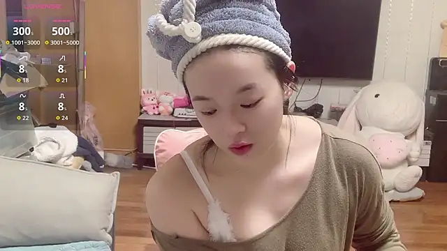 Mimi-777 online show from 10/30/25, 12:14