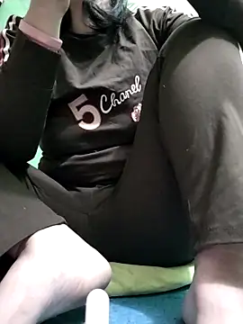 Amanda- ena- online show from 11/01/25, 03:28