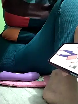 Amanda- ena- online show from 11/09/25, 02:10