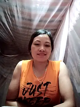 huhu-sexxy online show from 10/17/25, 12:36