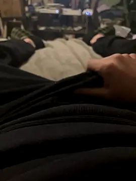 CarmeloA online show from 10/14/25, 04:35