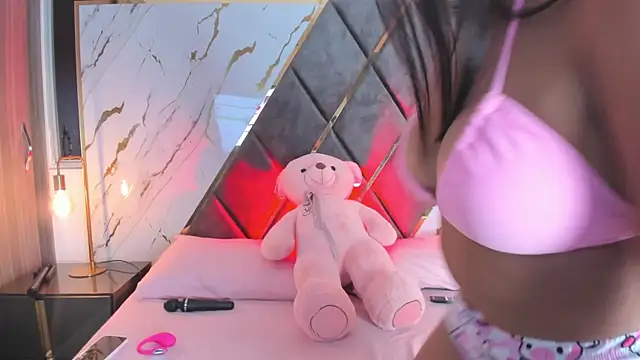 sarayofficial online show from 02/22/26, 04:26