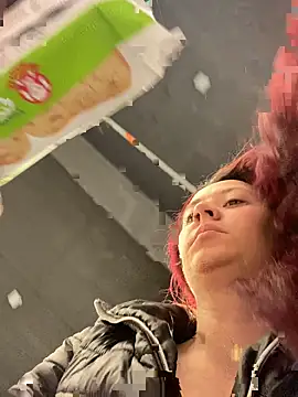 Zoe fire online show from 10/24/25, 12:15