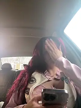 Zoe fire online show from 10/27/25, 12:28