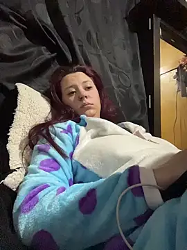 Zoe fire online show from 12/17/25, 01:10