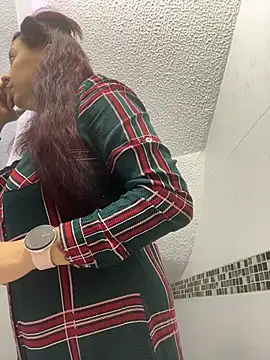 Zoe fire online show from 12/01/25, 12:39