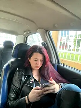 Zoe fire online show from 10/20/25, 12:06