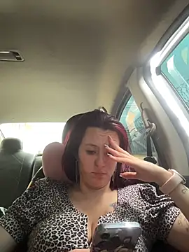 Zoe fire online show from 11/14/25, 01:48