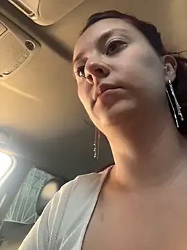 Zoe fire online show from 11/17/25, 01:15