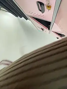 Zoe fire online show from 11/21/25, 12:48