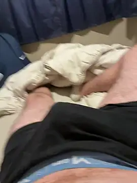 Snapshot of creamydeluxe chatting on 03/15/26, 12:17 creamydeluxe online show from 03/15/26, 12:17