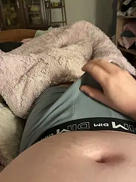 Snapshot of creamydeluxe chatting on 02/11/26, 10:09 creamydeluxe online show from 02/11/26, 10:09