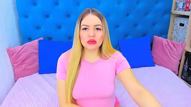 SpicyPreggo online show from 12/15/25, 03:01