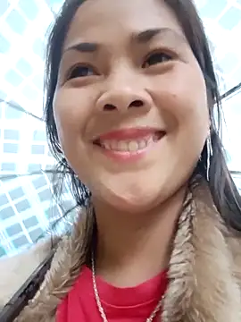 Lyssa-a online show from 11/18/25, 08:28