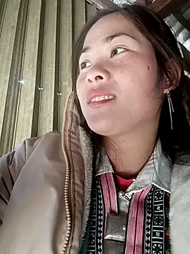 Lyssa-a online show from 11/30/25, 07:09