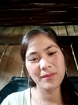 Lyssa-a online show from 10/29/25, 04:33