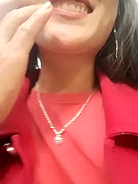 Lyssa-a online show from 12/20/25, 09:01