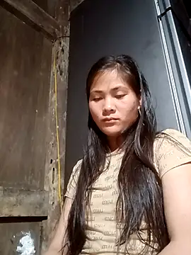 Lyssa-a online show from 04/19/26, 04:41