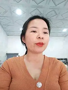 Listen-ly online show from 10/31/25, 05:04