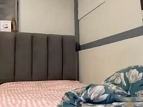 Snapshot of Vanetika_urgoddessxxx chatting on 12/16/25, 06:12 Vanetika urgoddessxxx online show from 12/16/25, 06:12