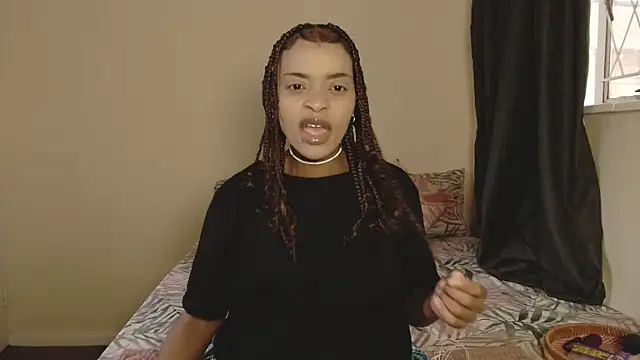 fifiqueen25 online show from 03/05/26, 06:54