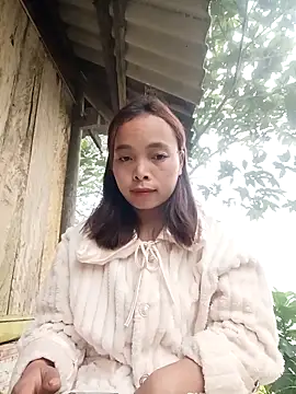 Nguyet2k4 online show from 01/15/26, 01:09