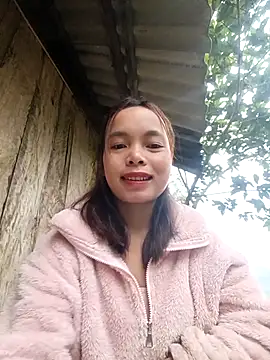 Nguyet2k4 online show from 01/17/26, 12:37