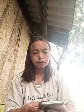 Nguyet2k4 online show from 12/04/25, 01:04