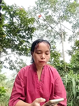 Nguyet2k4 online show from 11/23/25, 01:48