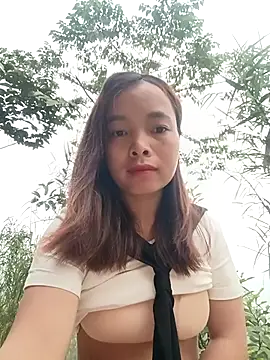 Nguyet2k4 online show from 03/19/26, 11:27