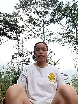 Nguyet2k4 online show from 03/24/26, 05:40