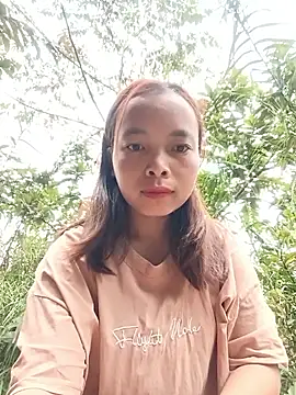 Nguyet2k4 online show from 02/12/26, 12:32