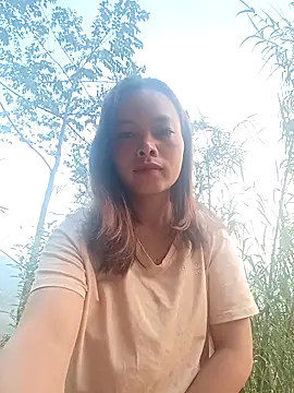 Nguyet2k4 online show from 04/08/26, 11:06