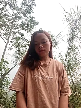 Nguyet2k4 online show from 04/03/26, 11:11