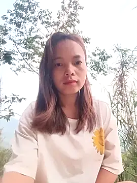 Nguyet2k4 online show from 04/05/26, 10:49