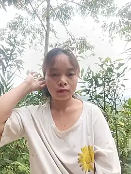 Nguyet2k4 online show from 08/04/26, 11:20