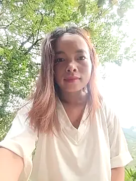Nguyet2k4 online show from 05/03/26, 10:57