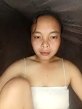 Snapshot of Nguyet2k4 chatting on 10/20/25, 01:40 Nguyet2k4 online show from 10/20/25, 01:40