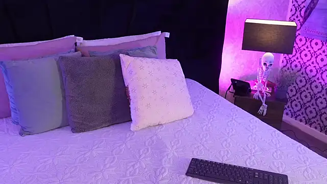 mariianna lopez  online show from 03/30/26, 06:31