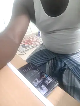 Snapshot of Vickyins480000 chatting on 04/13/26, 04:55 Vickyins480000 online show from 04/13/26, 04:55