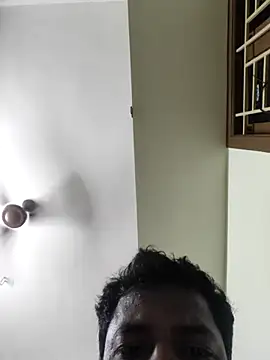 Snapshot of Vickyins480000 chatting on 03/21/26, 05:06 Vickyins480000 online show from 03/21/26, 05:06