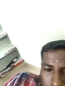 Snapshot of Vickyins480000 chatting on 02/18/26, 04:25 Vickyins480000 online show from 02/18/26, 04:25