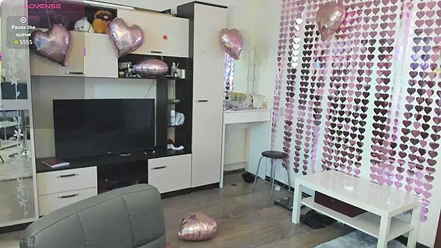 HeatherNextDoor online show from 02/08/26, 08:23