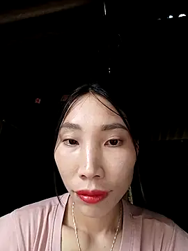 Snapshot of -Kem-01 chatting on 10/21/25, 01:49 -Kem-01 online show from 10/21/25, 01:49