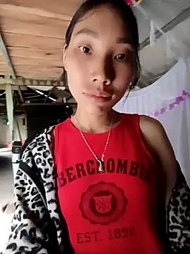 Snapshot of -Kem-01 chatting on 10/27/25, 12:33 -Kem-01 online show from 10/27/25, 12:33