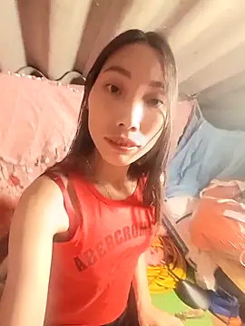 Snapshot of -Kem-01 chatting on 10/27/25, 01:56 -Kem-01 online show from 10/27/25, 01:56