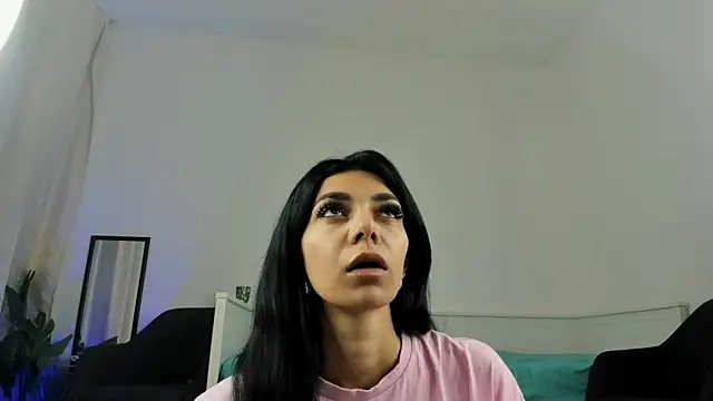 ReneeVoss online show from 04/07/26, 02:46