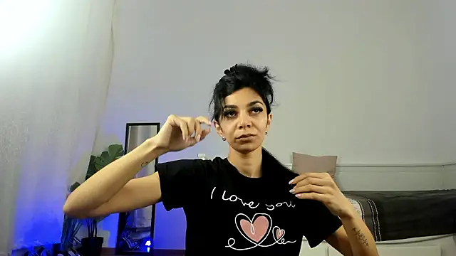 ReneeVoss online show from 03/10/26, 03:54